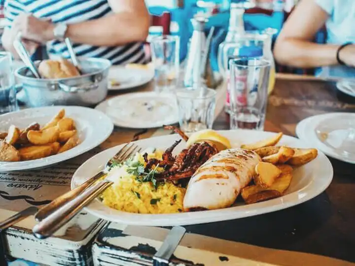 Alimentos que reduzem o inchaço do tornozelo