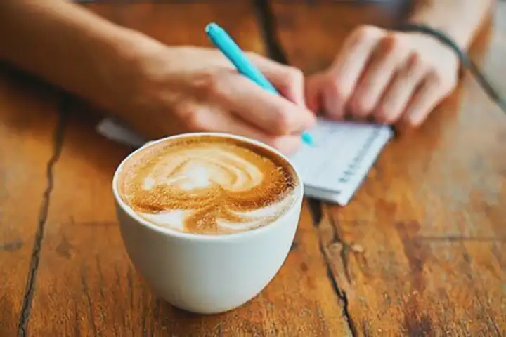 Beber café pode salvar seu fígado