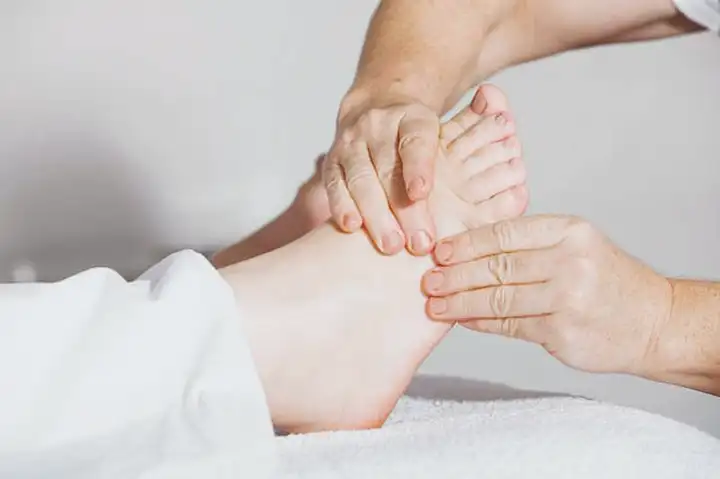 Causas da dor do pé e opções para o tratamento