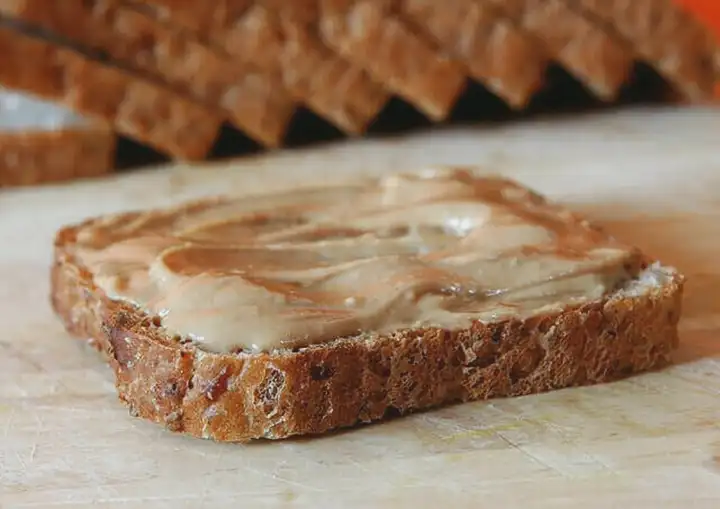 Como a Pasta de Amendoim é feita?