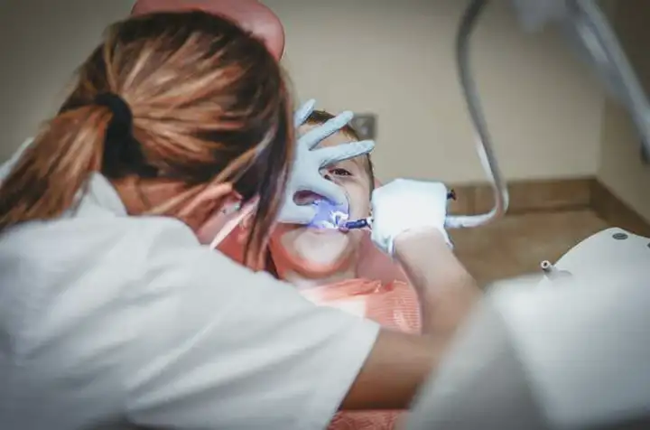 Como o estresse pode afetar os dentes?