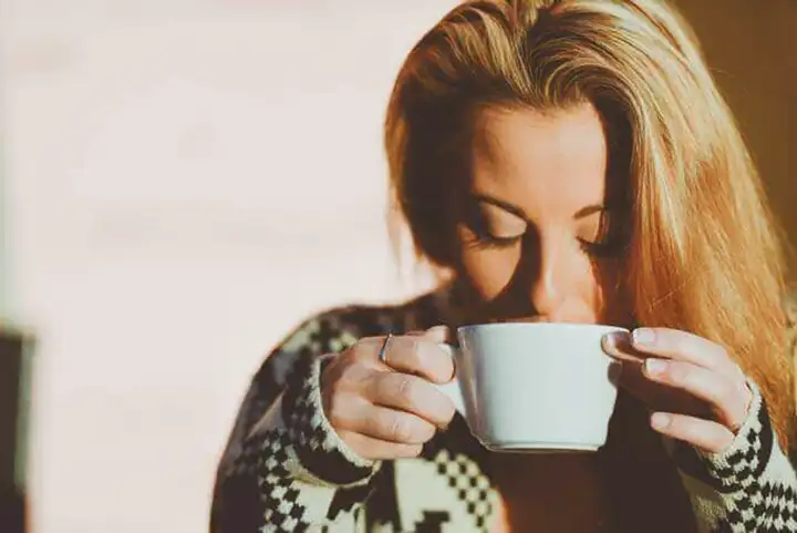 Dores de cabeça de manhã podem ser um sinal de apneia do sono