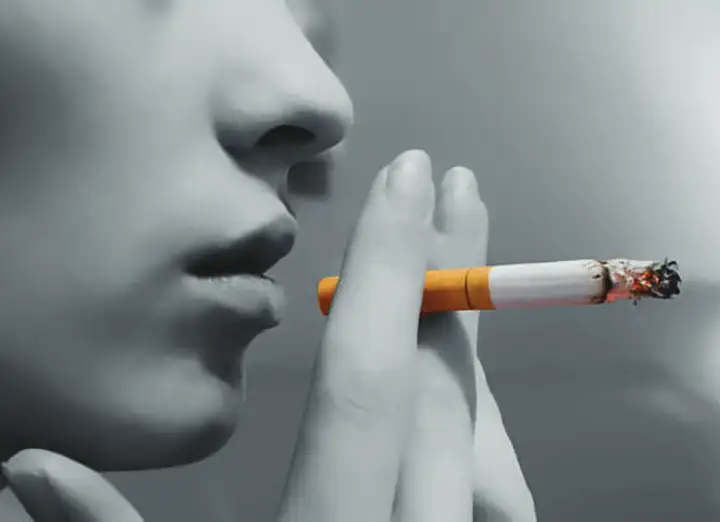 Os Efeitos do Cigarro na sua Pele e no Cabelo  