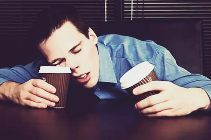 Falta de sono pode aumentar o risco de resfriado comum