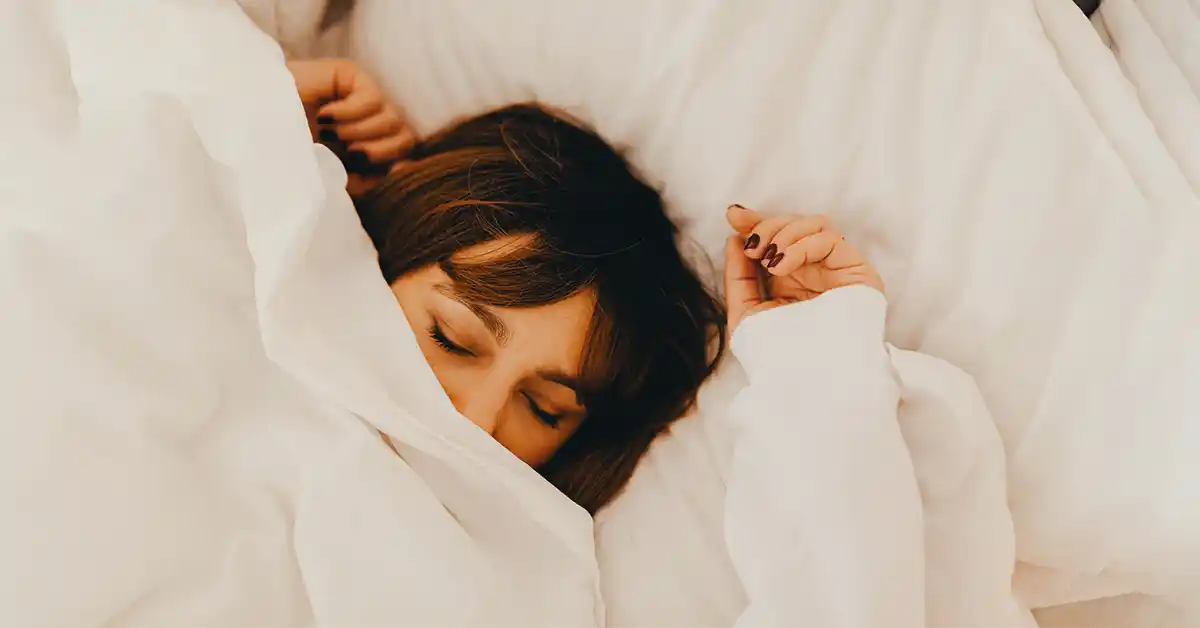 Mindful Eating e sono:  melhore o seu descanso e do seu humor