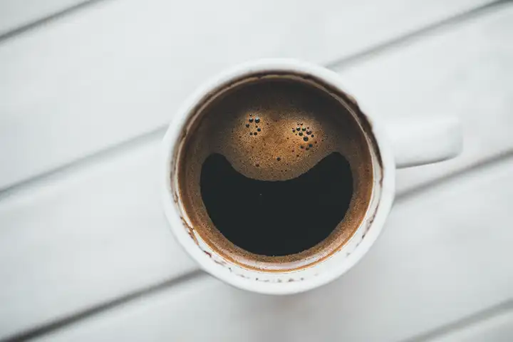 Muita cafeína pode causar dormência?