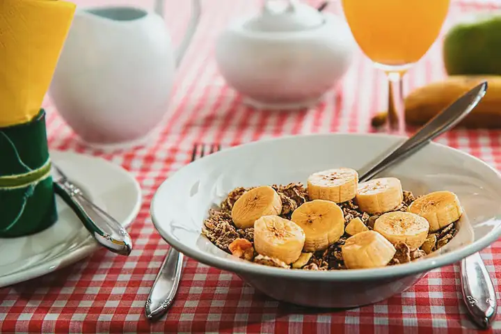 O que comer antes de treinar para ganhar massa muscular