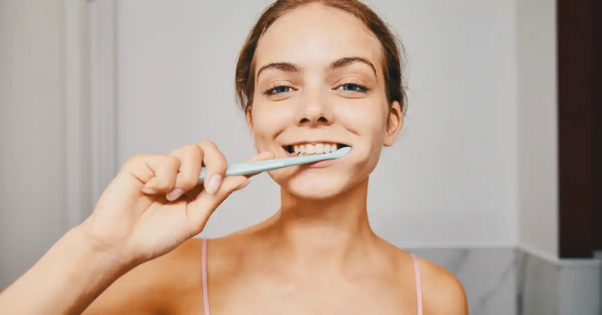 Risco de AVC: não escovar os dentes antes de dormir