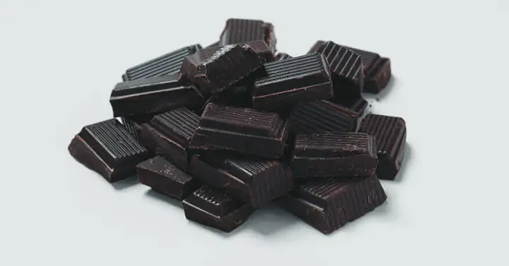 7 benefícios surpreendentes para a saúde do chocolate escuro