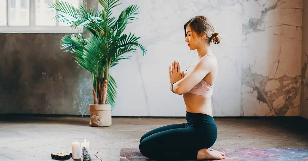Yoga e meditação: como combinar as duas práticas